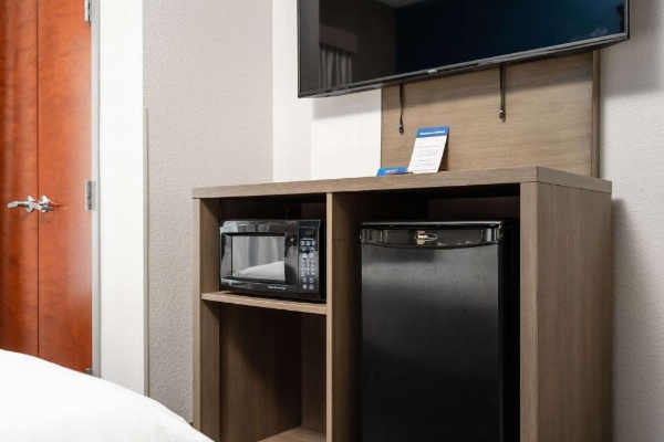 Comfort Suites Columbia Northeast - Fort Jackson image 22