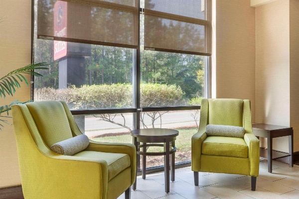 Comfort Suites Columbia Northeast - Fort Jackson image 4